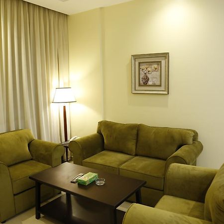 Flora Hotel Suite 2 فلورا2 للشقق المخدومة Riad Exterior foto