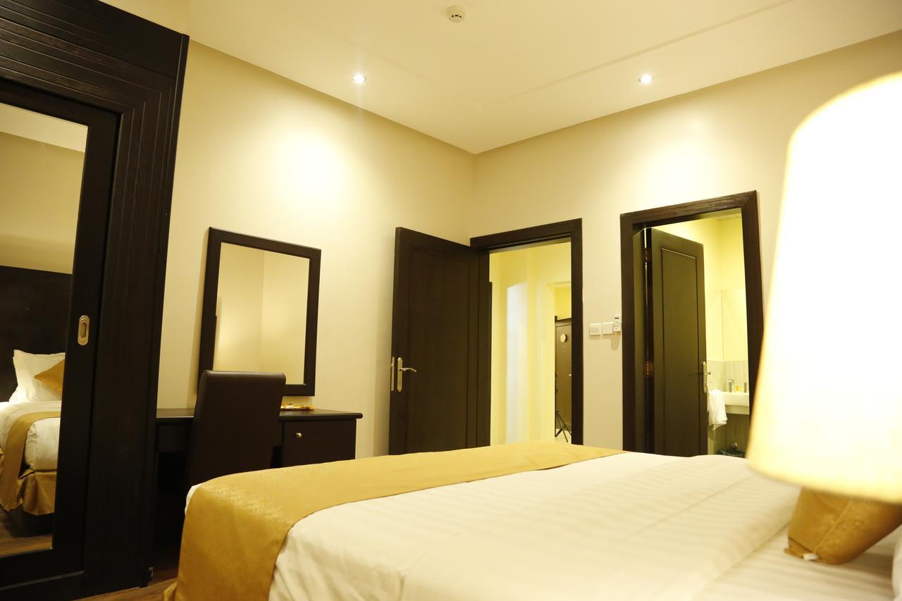Flora Hotel Suite 2 فلورا2 للشقق المخدومة Riad Exterior foto